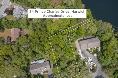 34 Prince Charles Dr 1