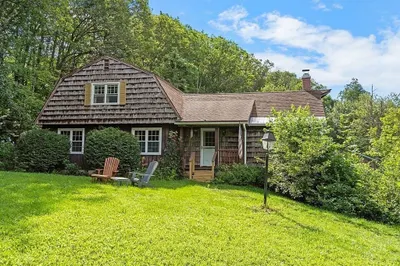 16 Jewell Hill Road 1