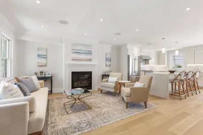 8 Armory Street