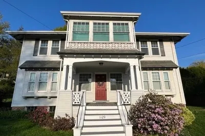 1120 Centre Street #1