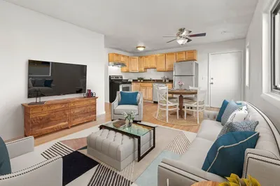 16 Cleveland Place #1
