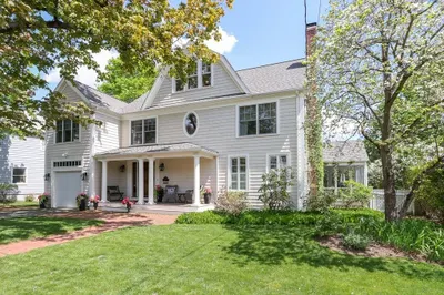 33 Lancaster Road