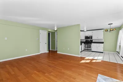 53 Fernview Ave #1