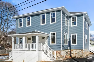 102 Bisson St #2 1