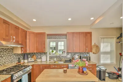88 Pearl St #1