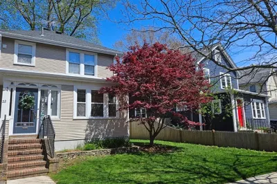 22 Loveland Rd