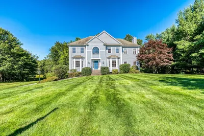 5 Douglass Ln