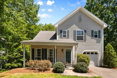 9 Cobb Ln
