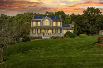 82 Eisenhower Drive