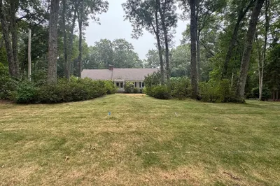 199 Country Dr 1
