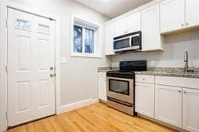 754 Huntington Ave #6