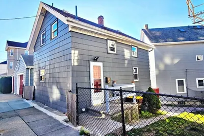 23 Pitman Street