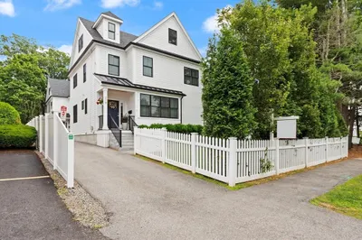 218 Hillside Avenue #218