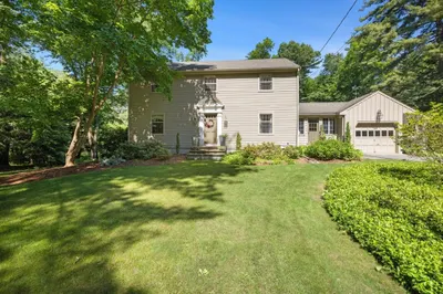 15 Willard Grant Road 1