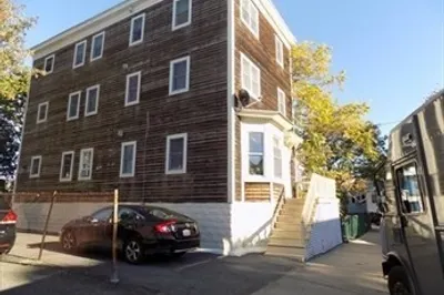 14 Dana St #3 1