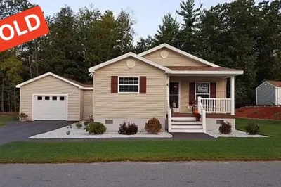 81 Peggi Lane 1