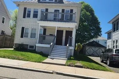 200 Manthorne Rd #2