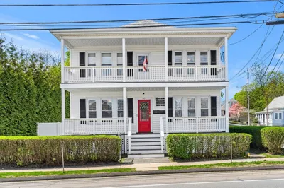 40 County St