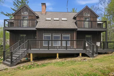 135 Mallard Dr 1