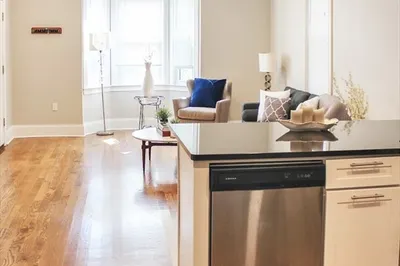 60 Boylston St. #1