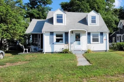 38 Wankinquoah Ave