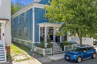 32 Arbella St #1 1