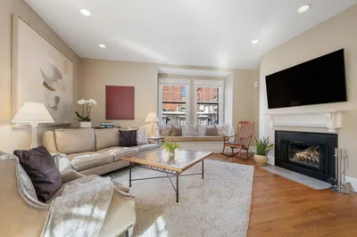 82 Chestnut Street #30