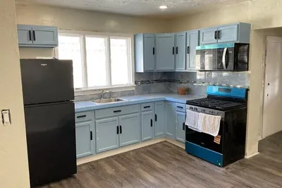 80-82 Sunnyside St #2 1