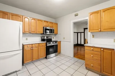 133 Willow Street #2