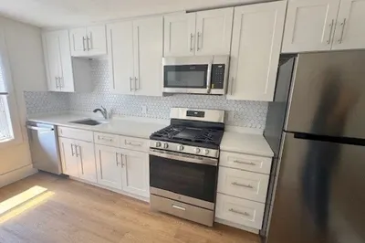 296 Broadway #2
