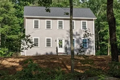 160 South Pond Rd 1