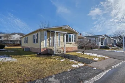 47 Castle Rd 1