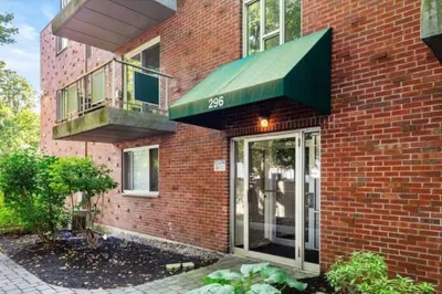 296 Commercial St #21 1