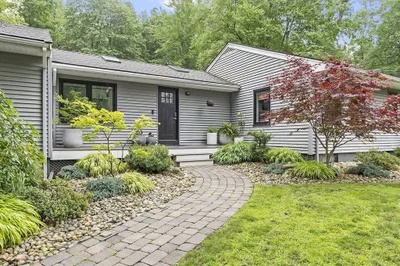 9 Warren Ave 1