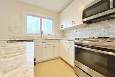 69 Cottage St #3