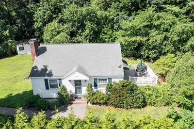 68 Oak Hill Rd 1
