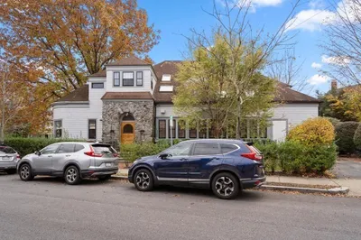 18 Erie Avenue #2 1