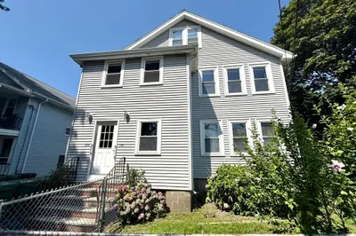 204 School St #2