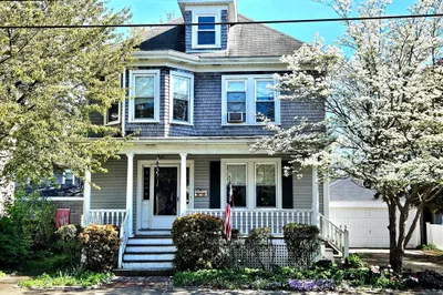 308 Hawthorn St 1