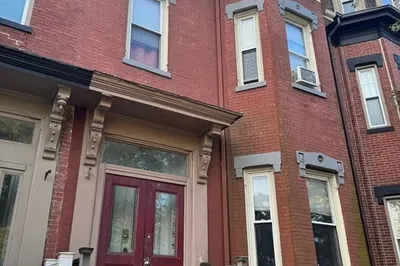 11 Savin Hill Ave
