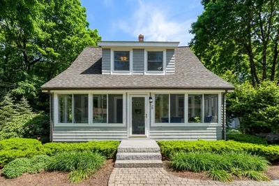 28 Brook Road