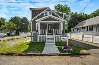 12 Dustin St 1