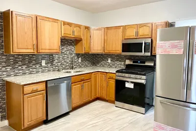 227 Talbot Ave #3 1