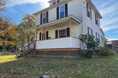 24 Cypress St 1