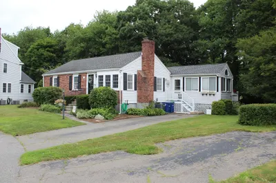 127 Livoli Avenue