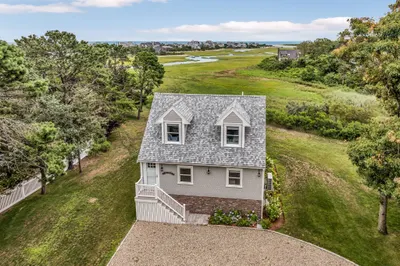 4 Arrowhead Cir 1