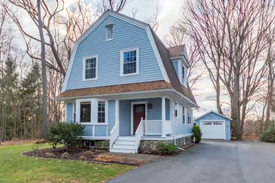 61 Cochituate Rd