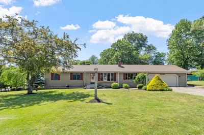 89 Stony Brook Rd 1