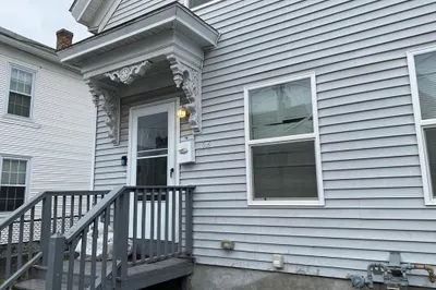 54 Pleasant St 1