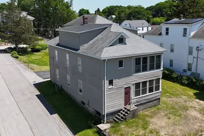 5 Hall St